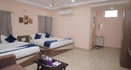 Sri Ganesh Grand Room Type - Luxury Family Suite Room