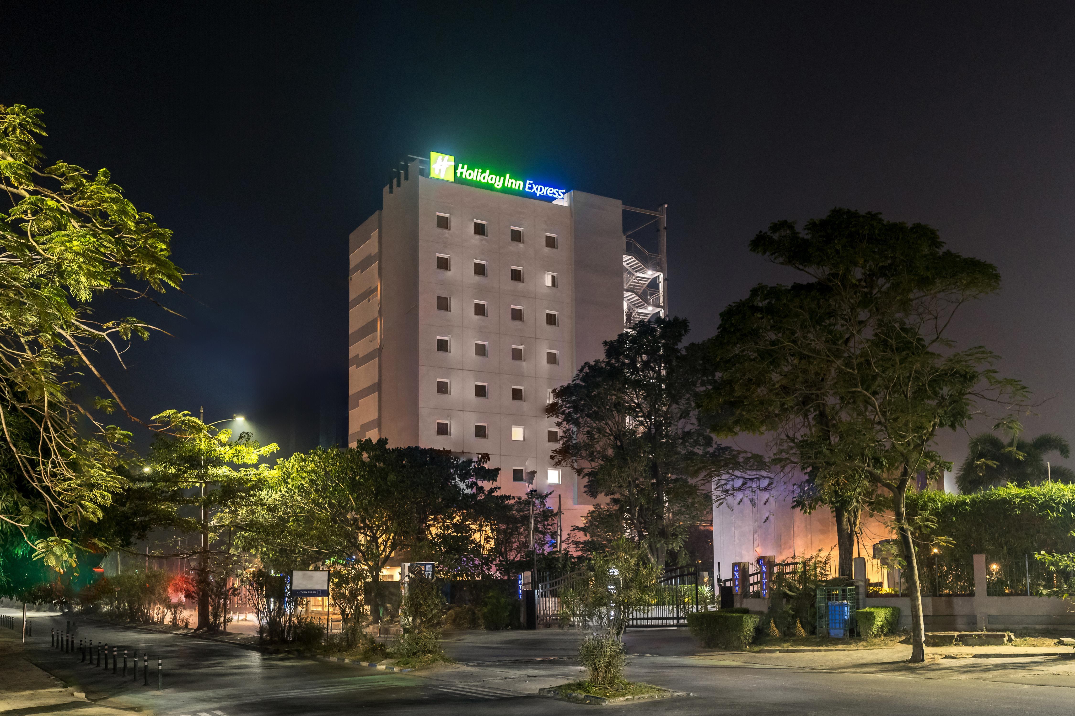 Holiday inn Express Kolkata New Town - Tap to explore photos