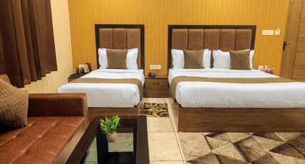 Hotel Hari Dhara Room Type - Triple Superior Room