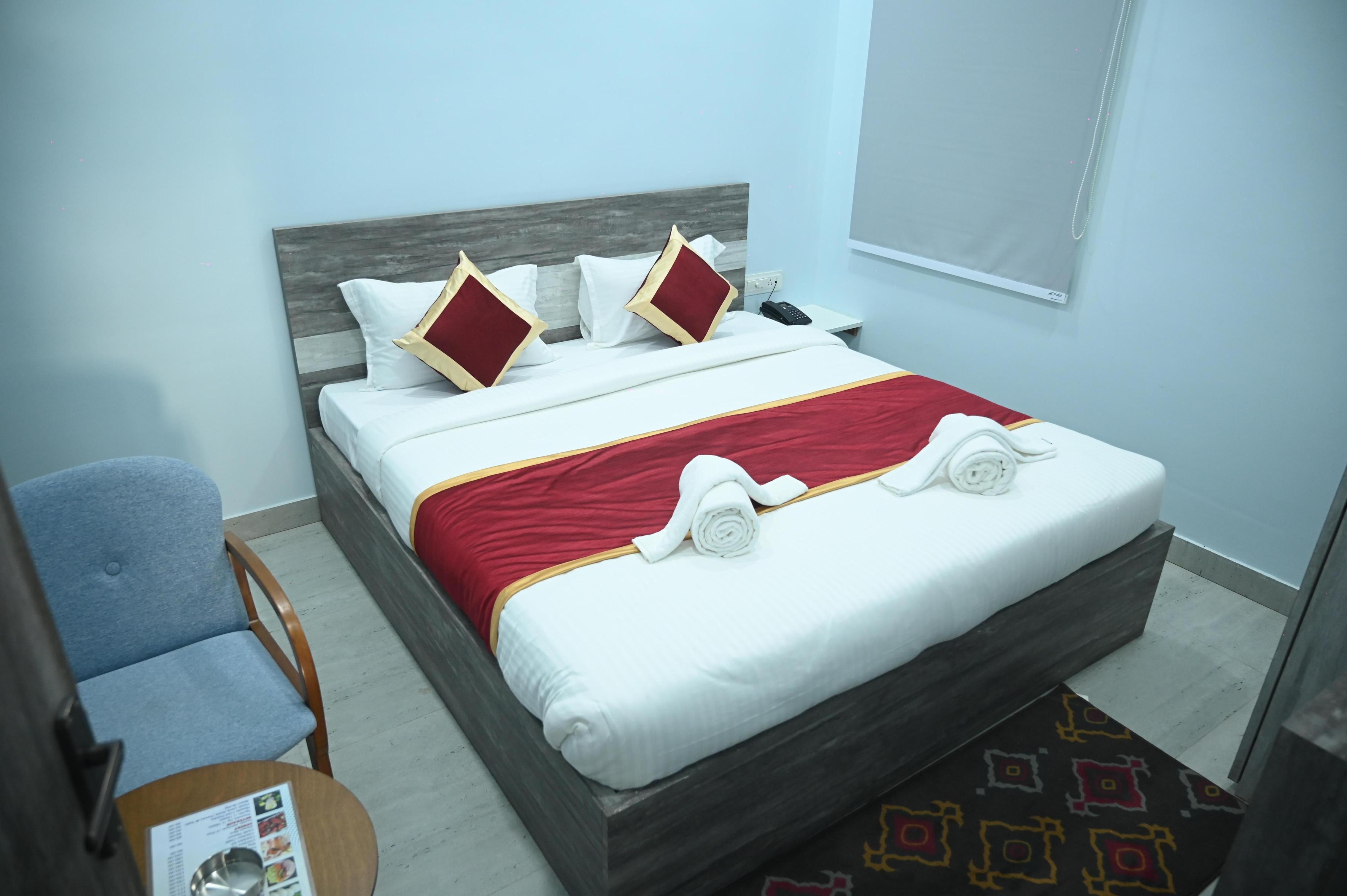 Shakti Guest House Room Type - Deluxe AC
