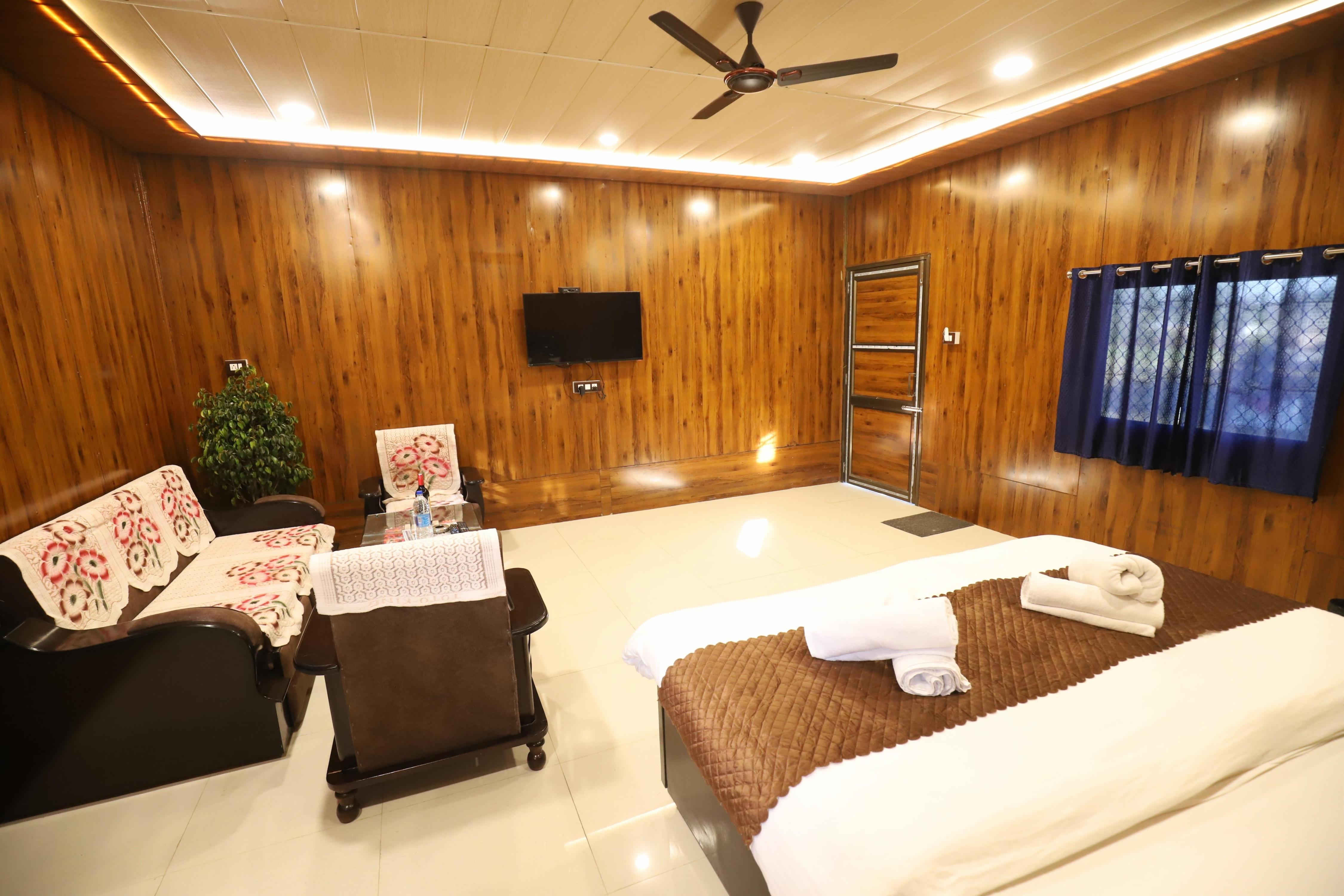 Far Out Field Resort Mount Abu - Tap to explore photos