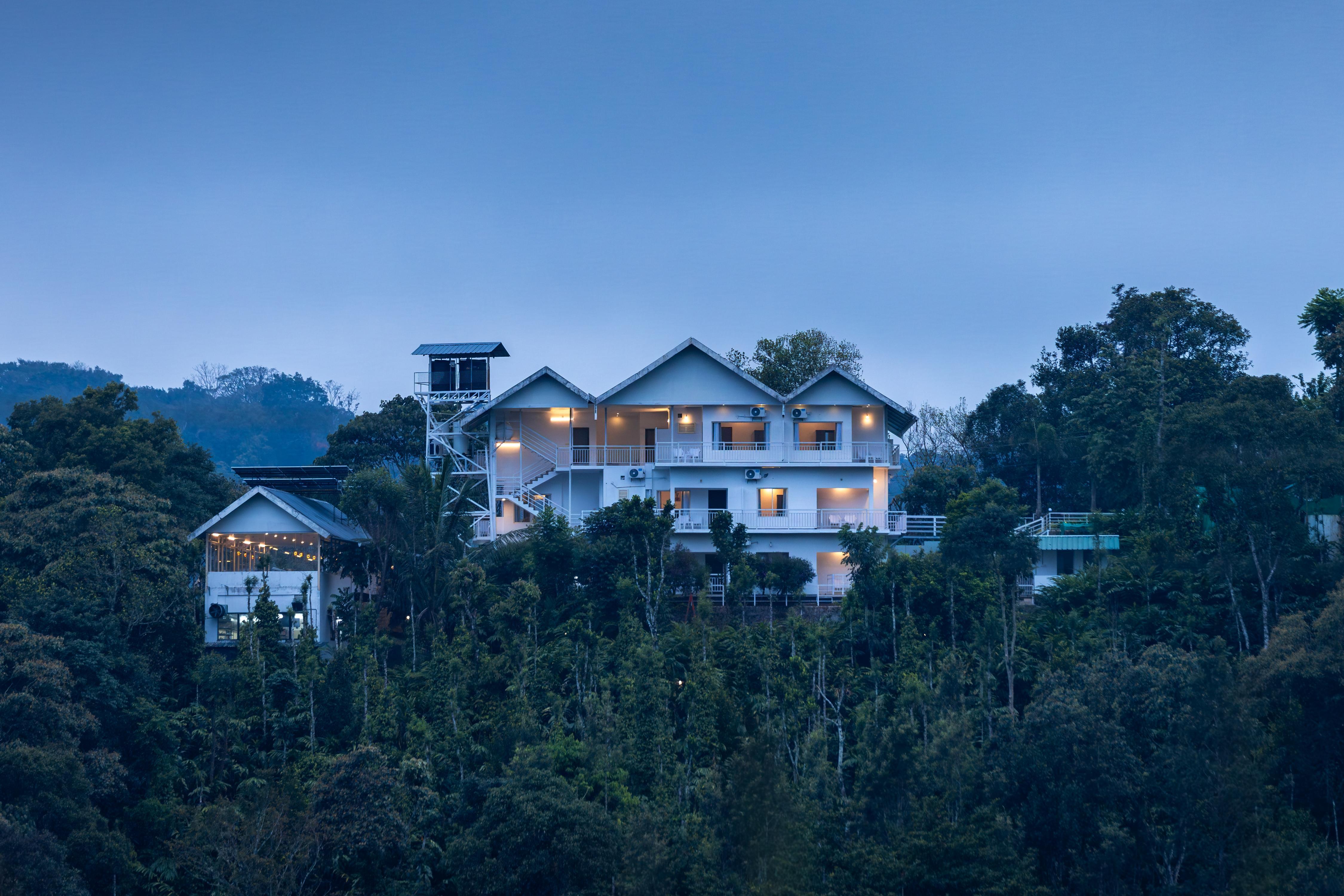 Le Serene Misty Hills Resort by Neon Nest - Tap to explore photos