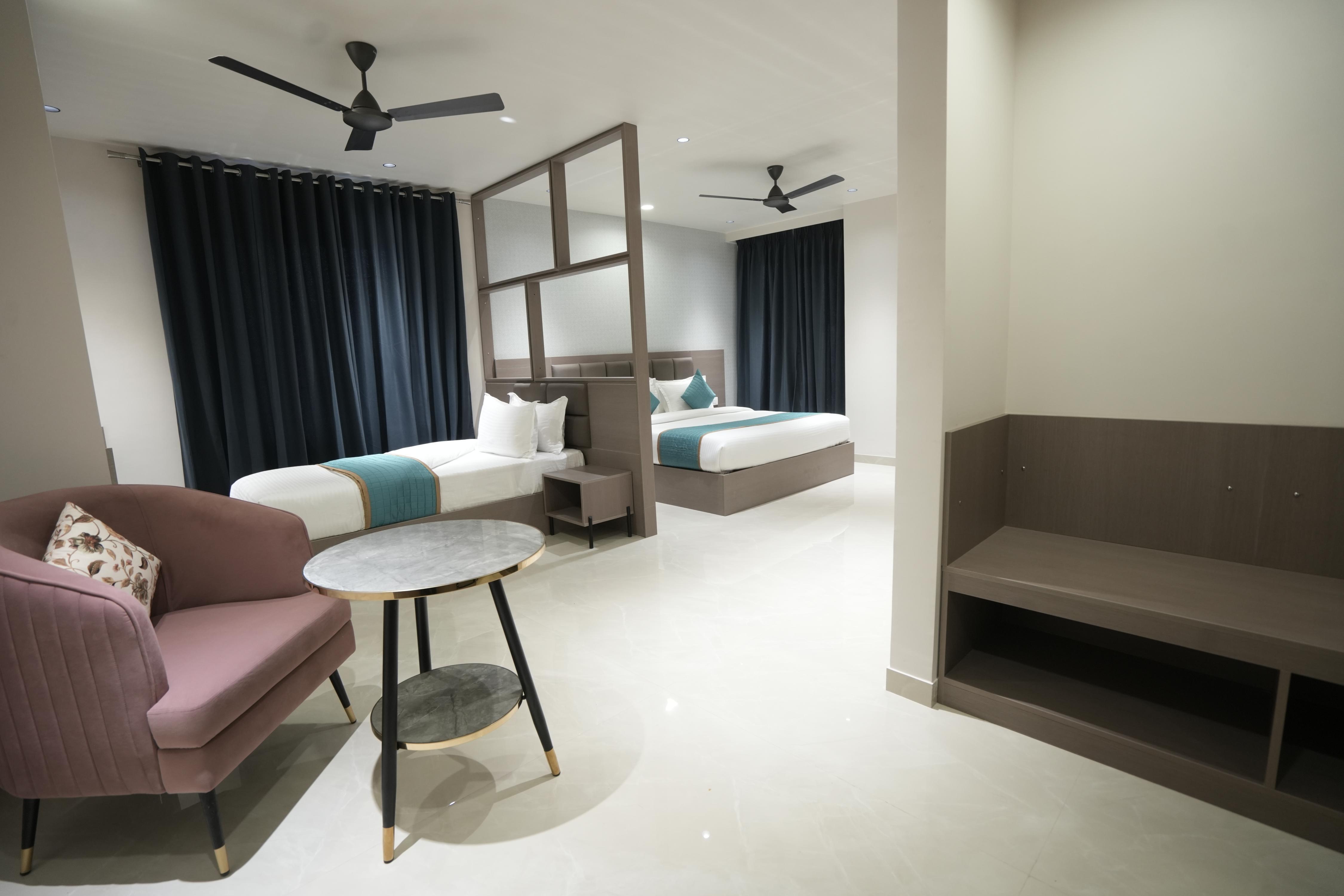 Shree Ji Inn A City Centre Hotel - Tap to explore photos