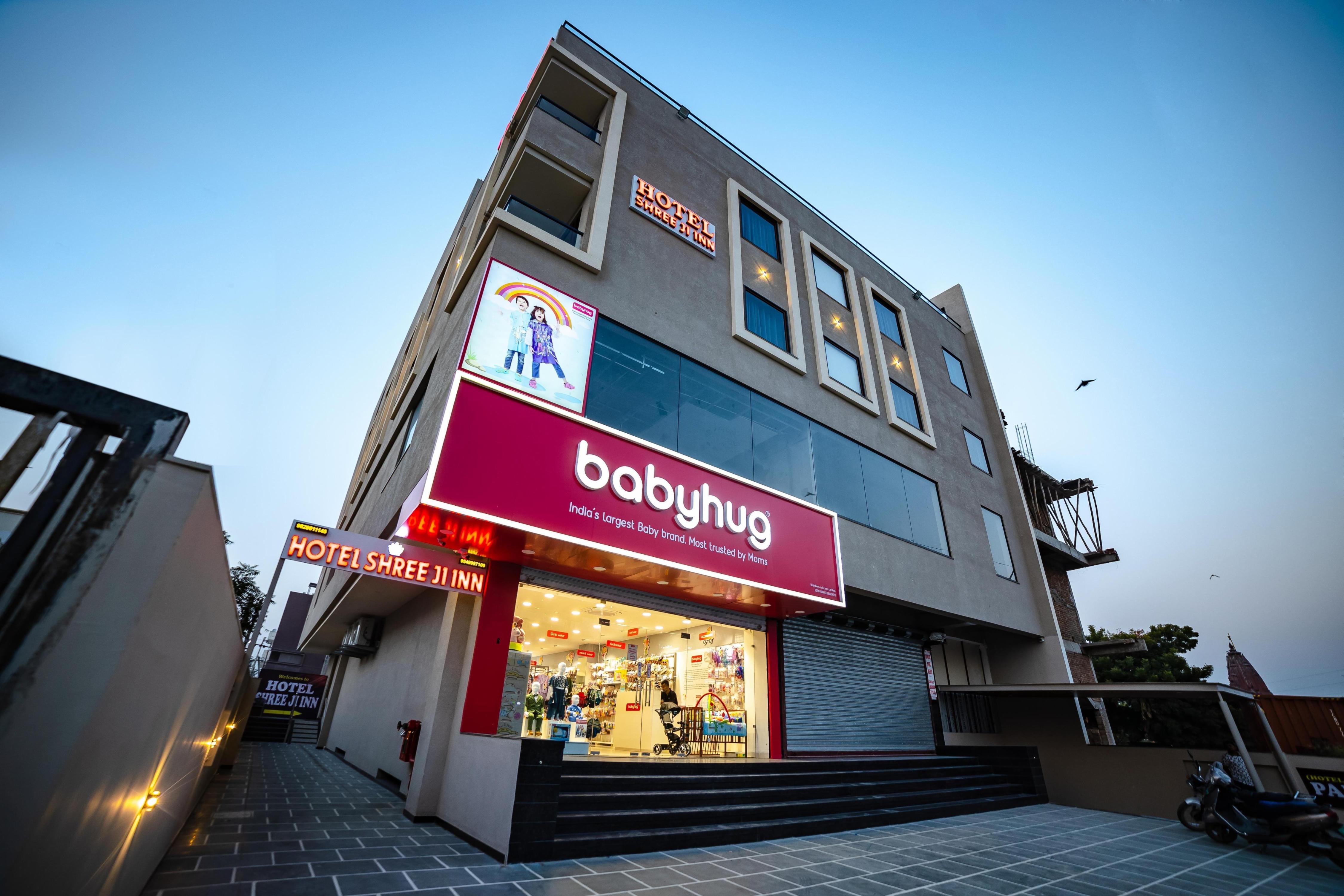Shree Ji Inn A City Centre Hotel - Tap to explore photos