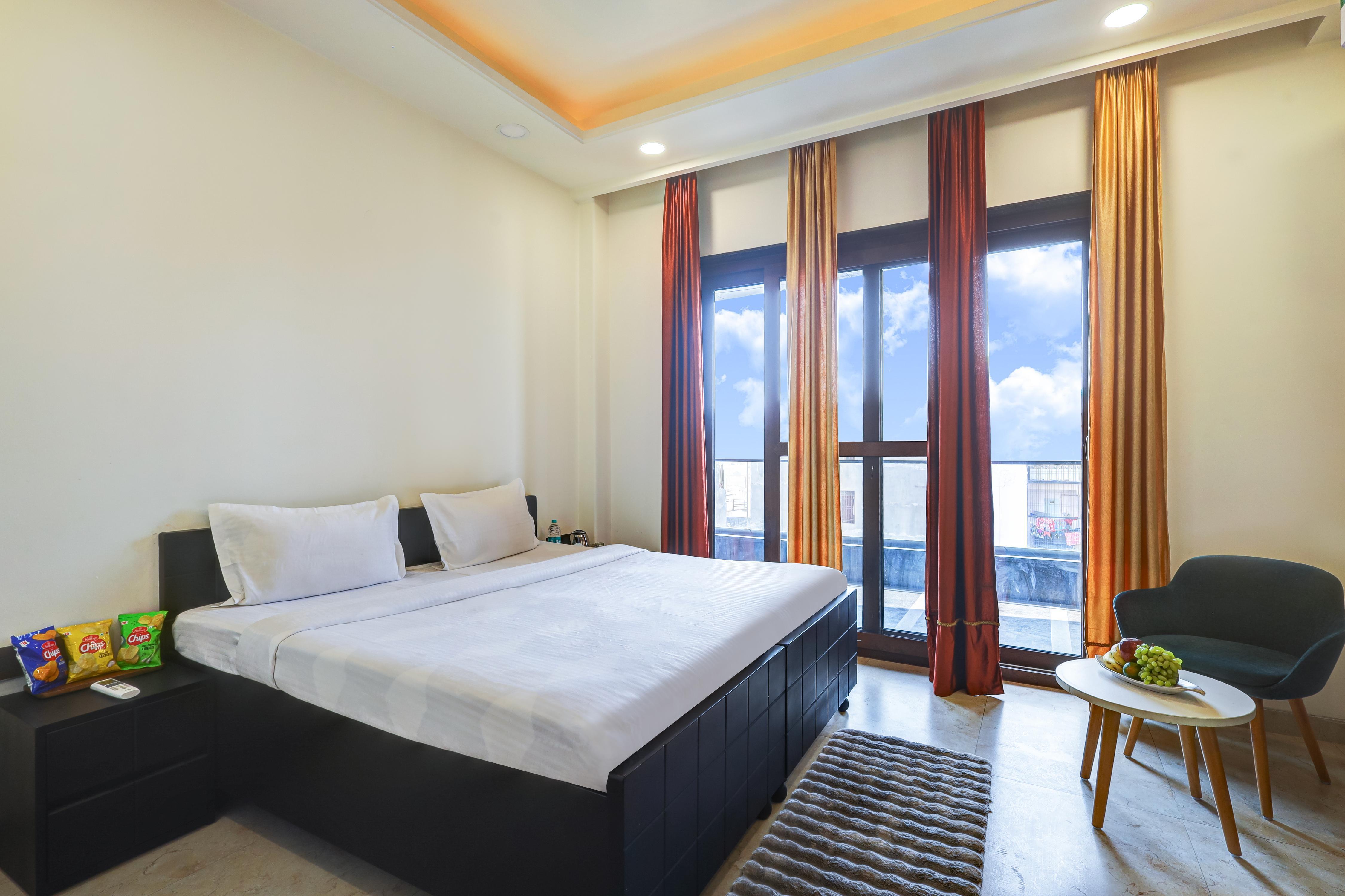 Asian suites By IAH - Tap to explore photos