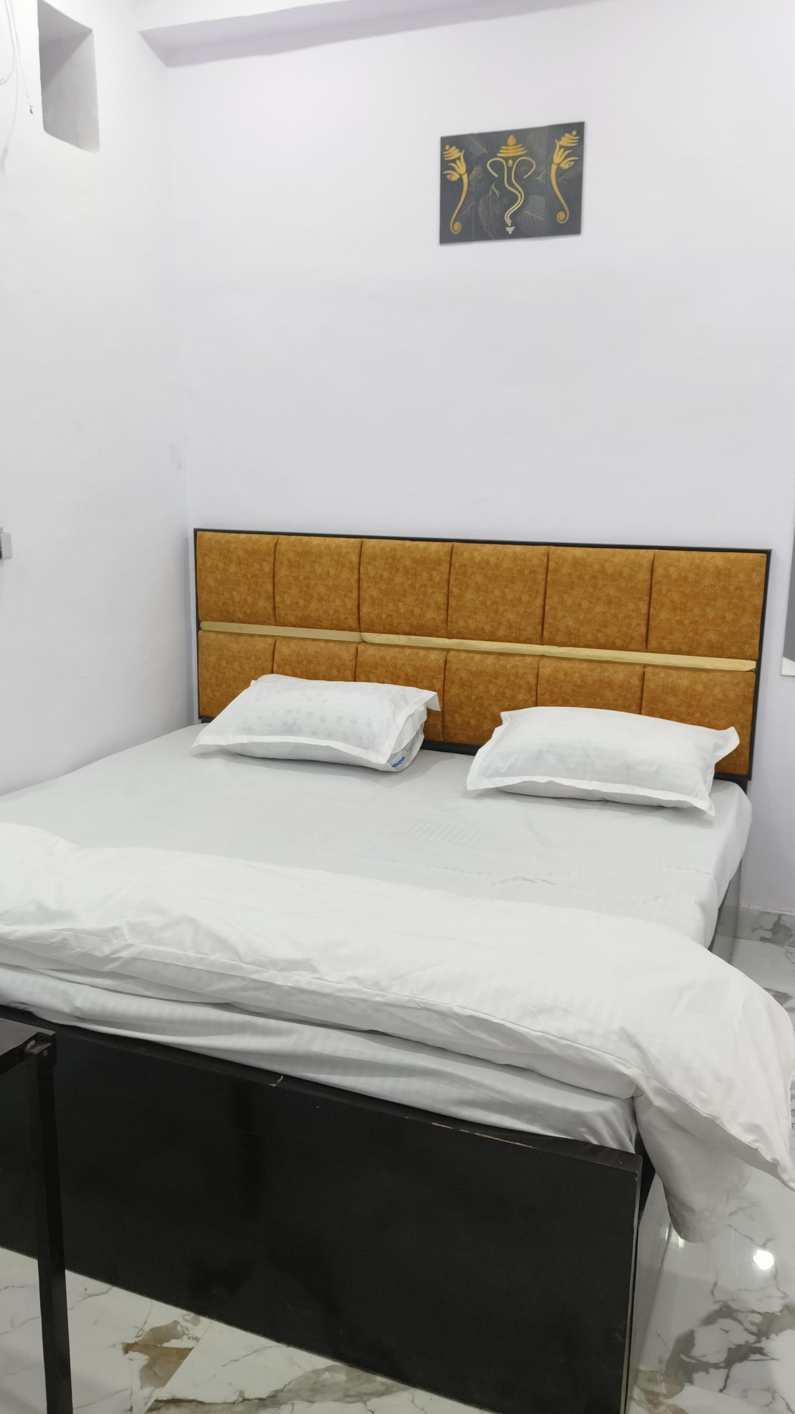 Ram ji ka ghar homestay Room Type - Bedroom 101