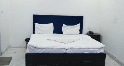 Hotel Mayur, Near IMT College, Faridabad Room Type - Deluxe Room