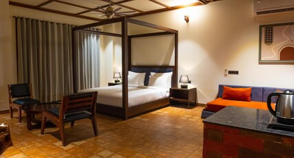 Pleasant Tree Hotels Room Type - Luxury Suite with Private Pool