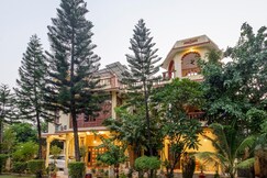 Alaya Stays 4 BHK with Outdoor Dining Area | Abhimanyu Mansion Sapphire