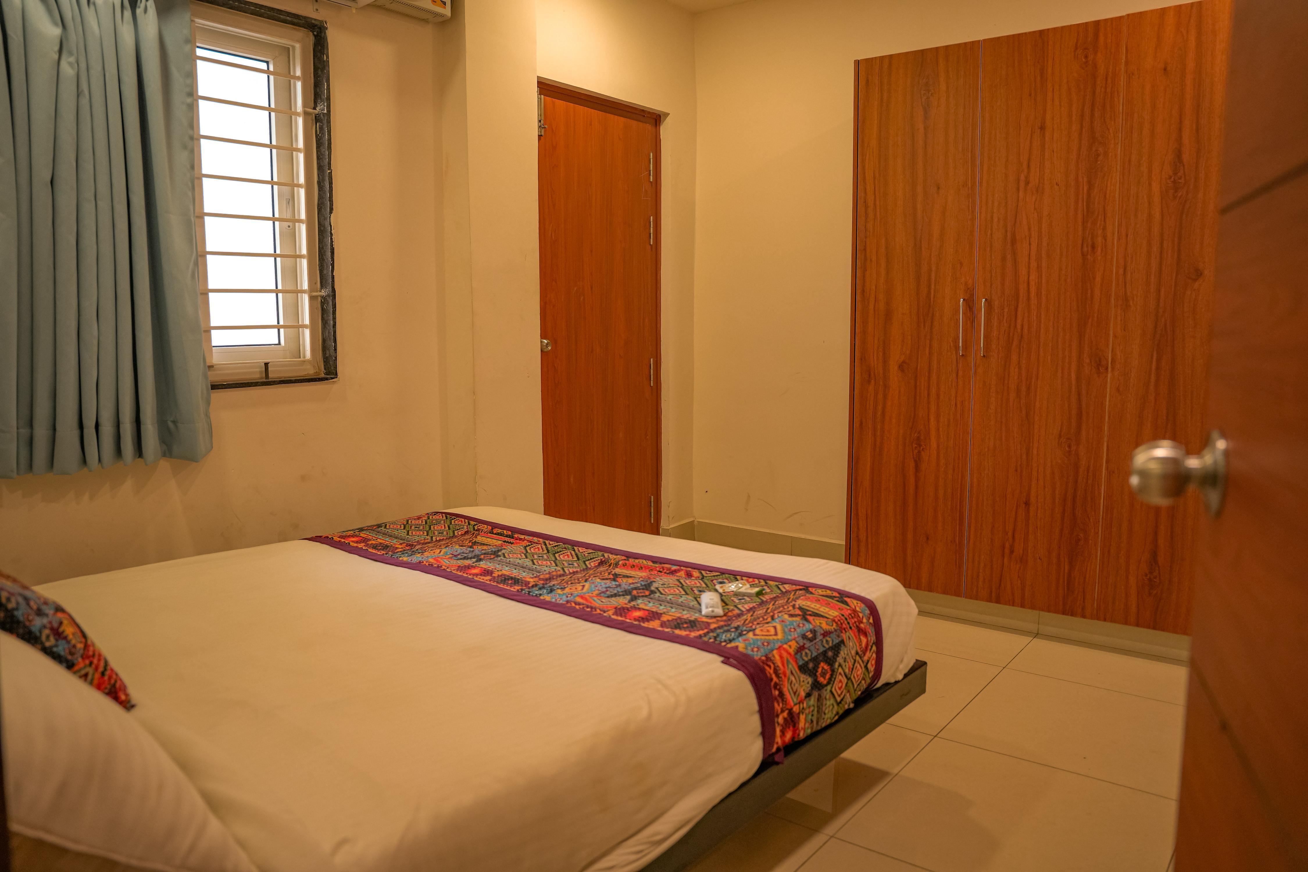 HK Guest Rooms - Tap to explore photos