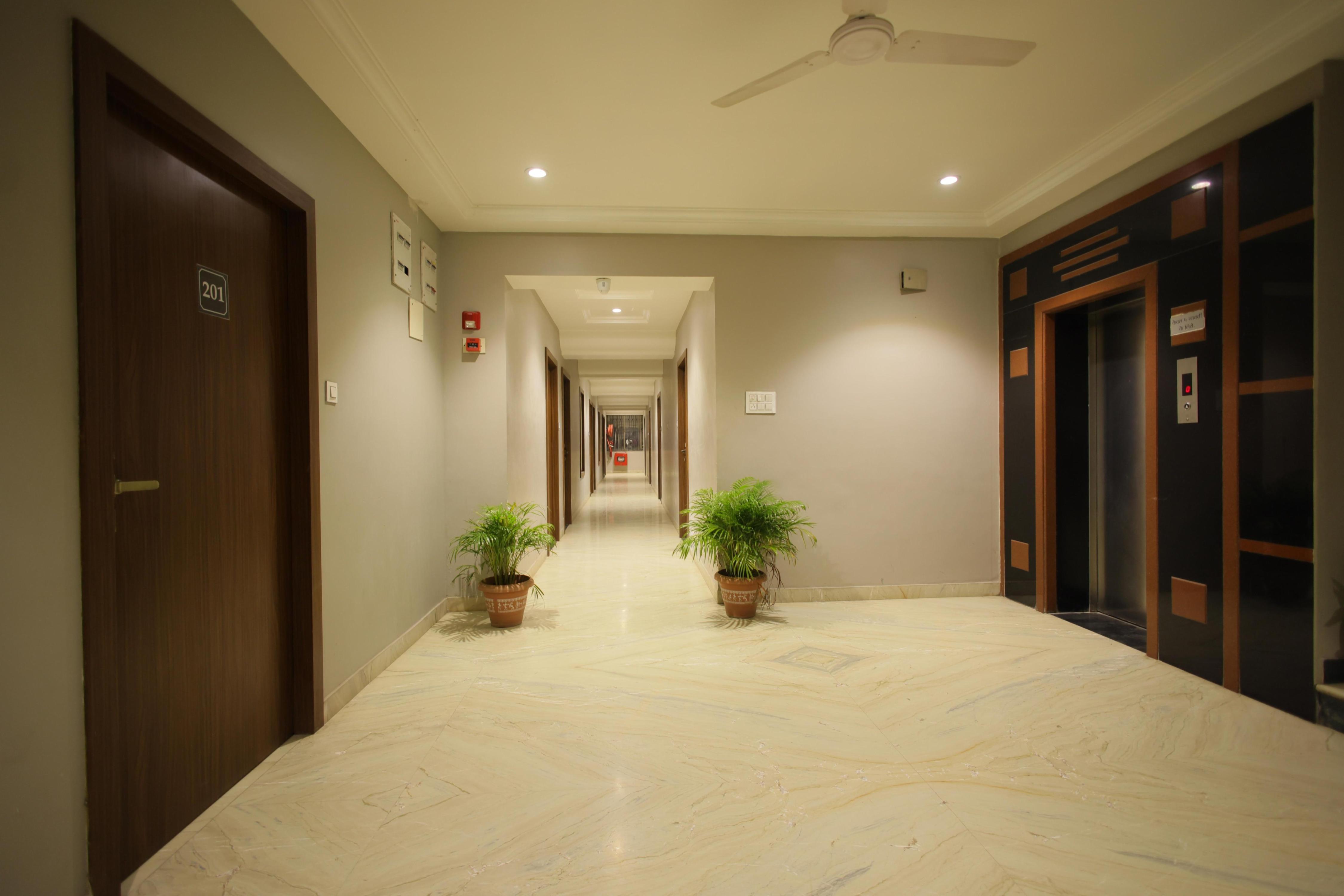 Hotel Shubhkarta - Akola - Tap to explore photos