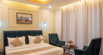 Perfectstayz Premium Westend @ Mall Road Room Type - Super Deluxe room with Balcony