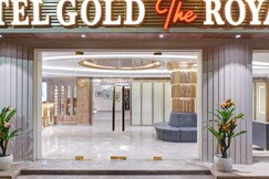 Gold The Royal With Luxurious Rooftop Restaurant