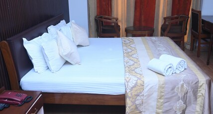 Surya Plaza hotel Room Type - Suite