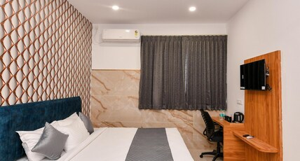 Hotel Shine International Room Type - Deluxe Ac