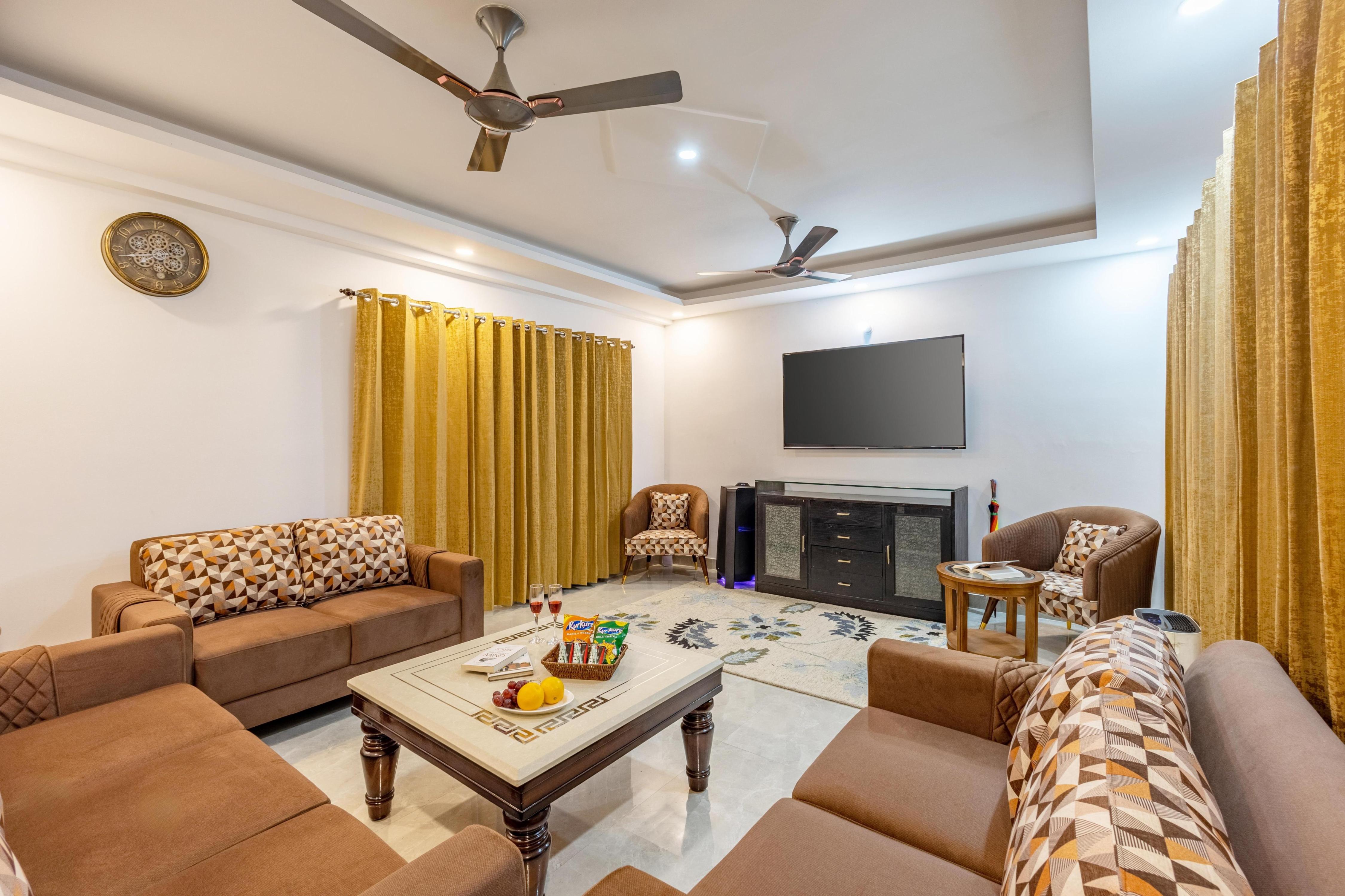 ELIVAAS Signature 5 BHK With Pvt Pool & Garden | Zenora - Tap to explore photos