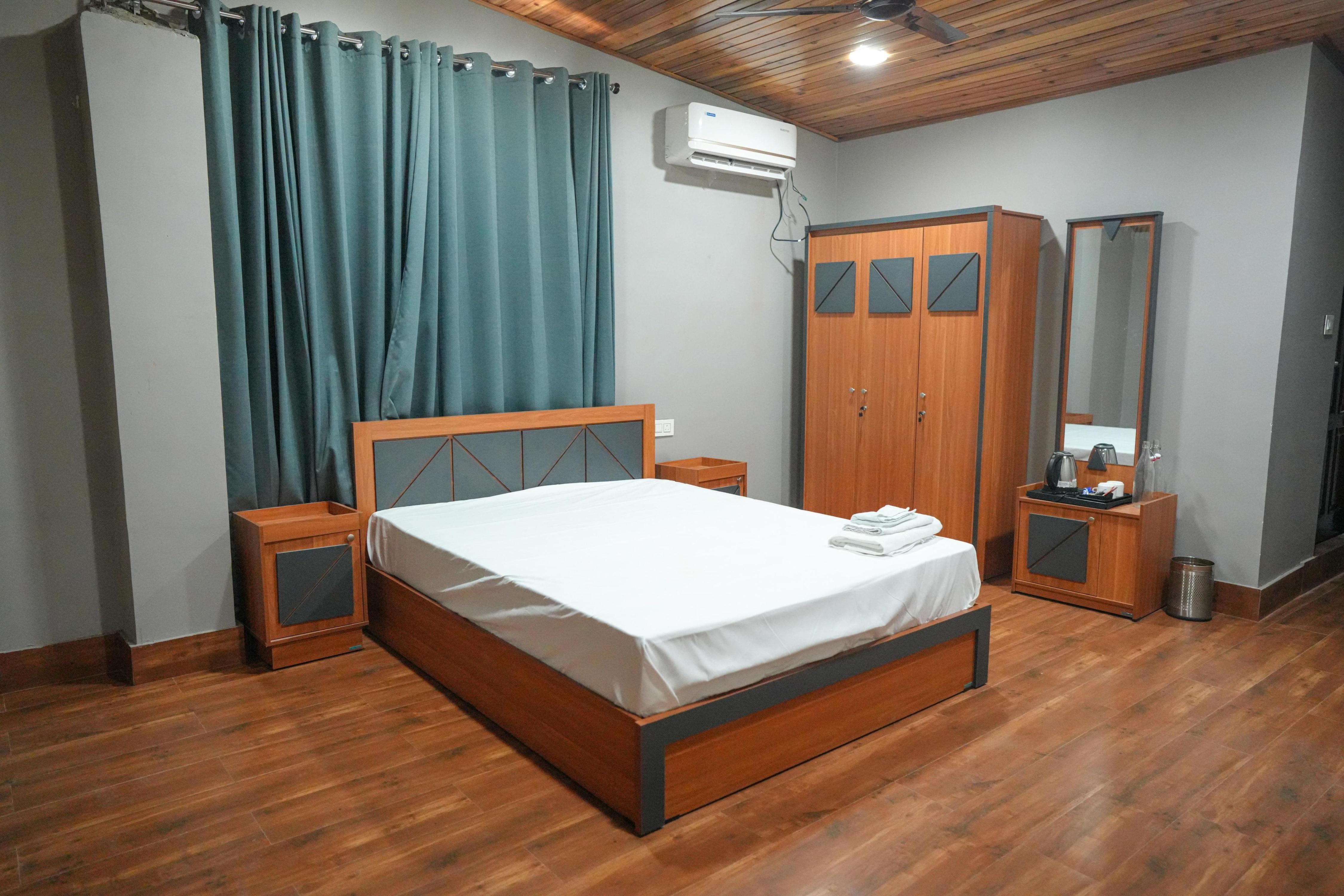 Matlobong Riverside Retreat Room Type - Super Deluxe Double Bed With Rangit River View