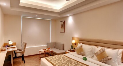 Click Collection Lucknow Room Type - Superior Room