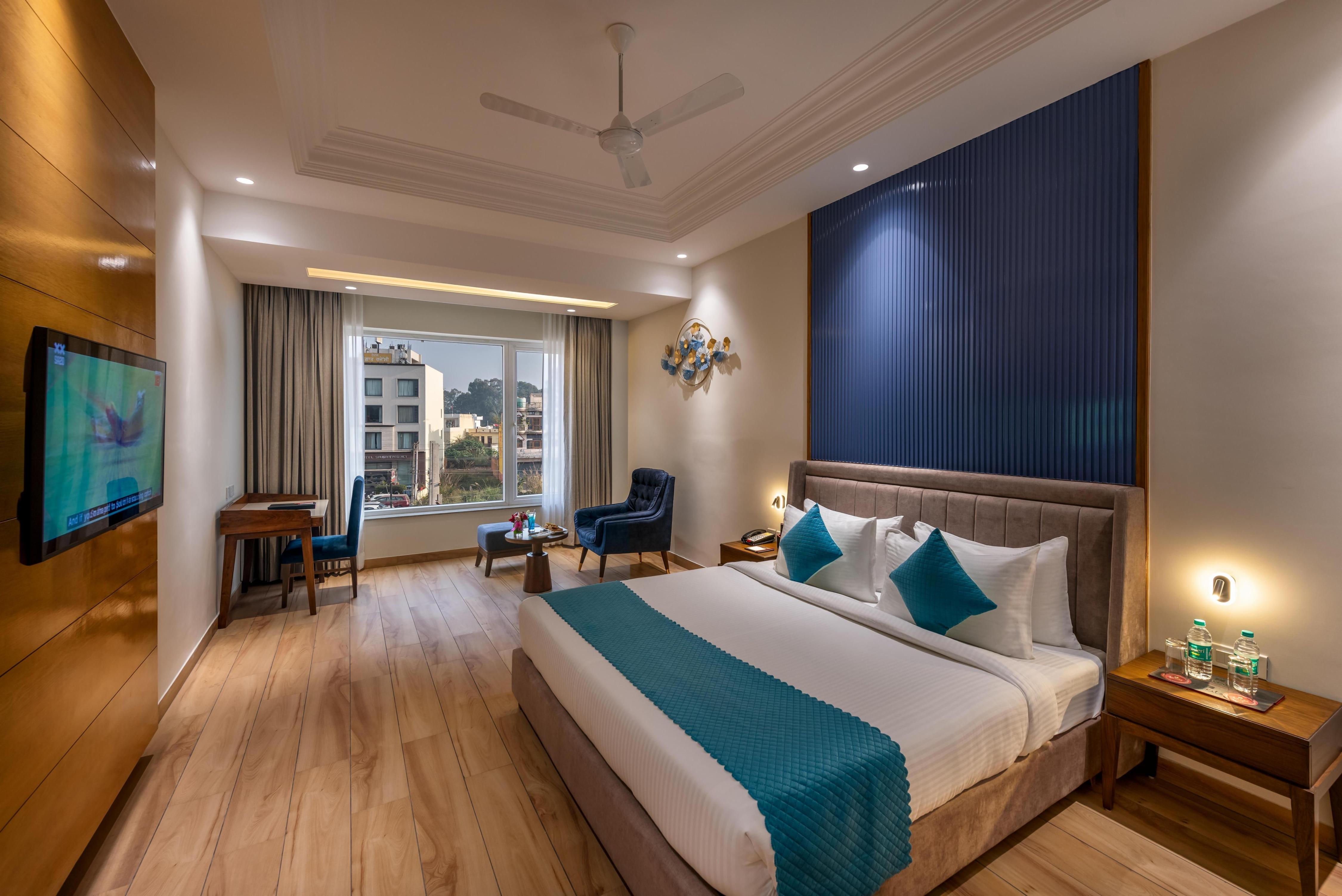 Lords Eco Inn Dera Bassi - Tap to explore photos
