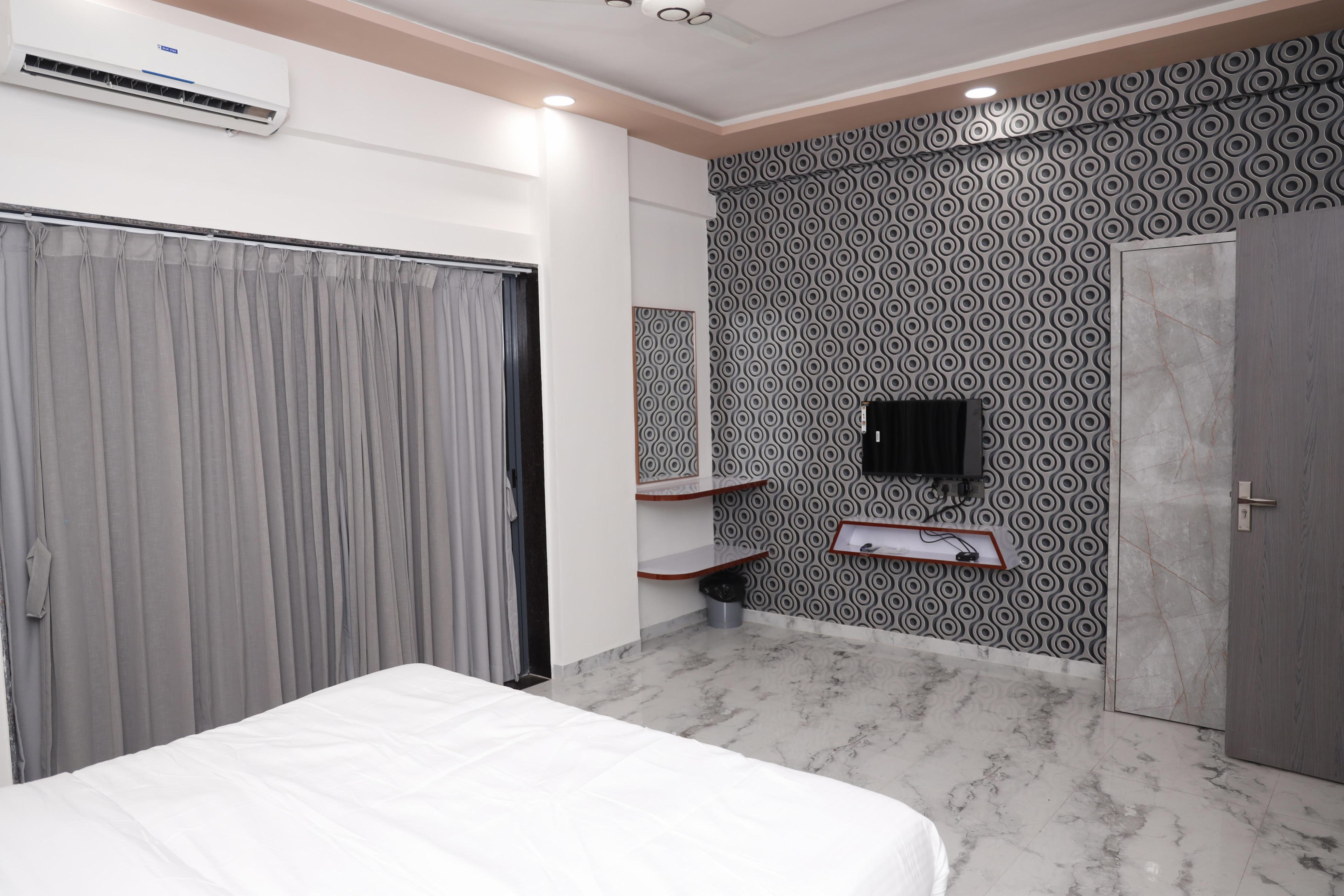 Hotel Sahara Residency - Tap to explore photos