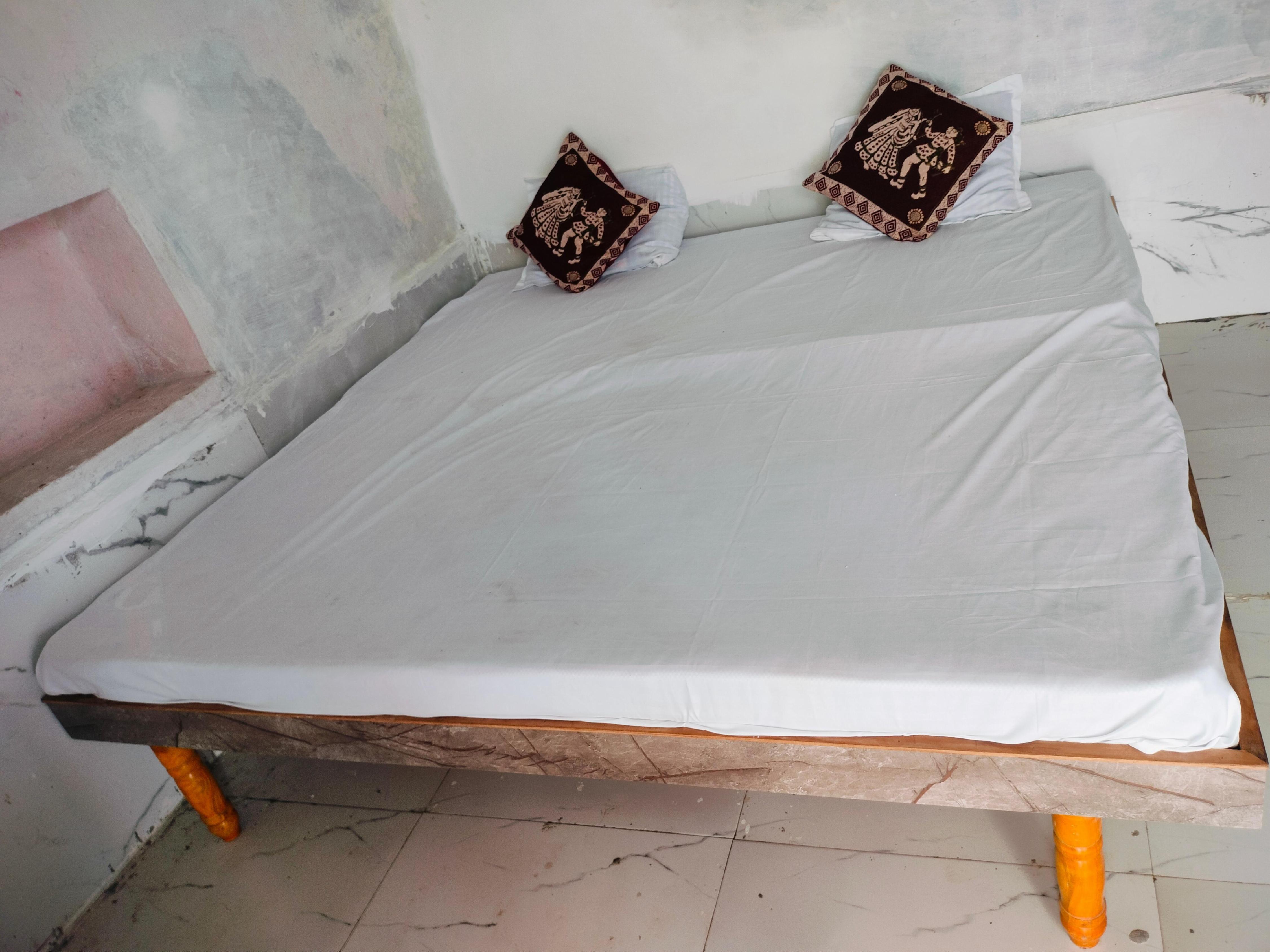 Krishna guest house