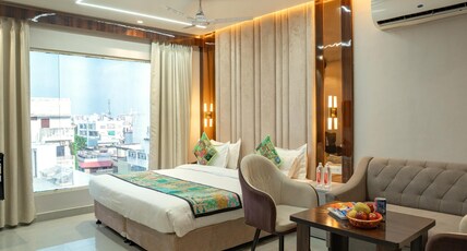 Tripli Hotels Evara Inn Room Type - Junior Suite
