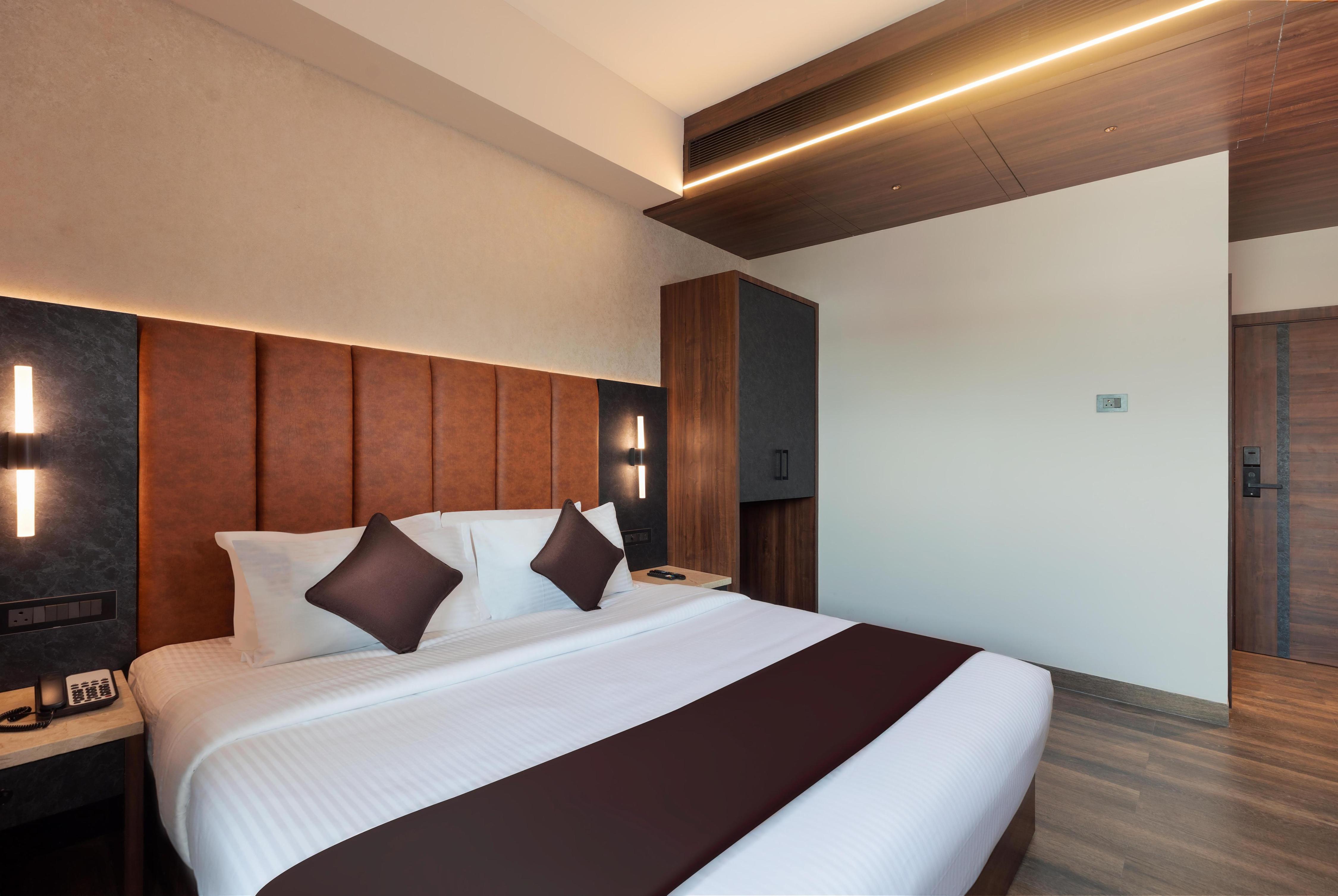 Hotel Apple Inn Room Type - Executive Room