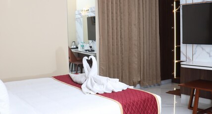 Sree Grand Inn Room Type - Superior Room