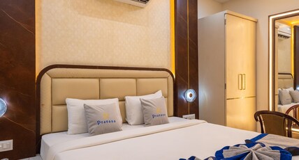 Hotel Pravasa Stay, Dewas Naka Room Type - Superior Room