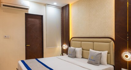 Hotel Pravasa Stay, Dewas Naka Room Type - Premium Room