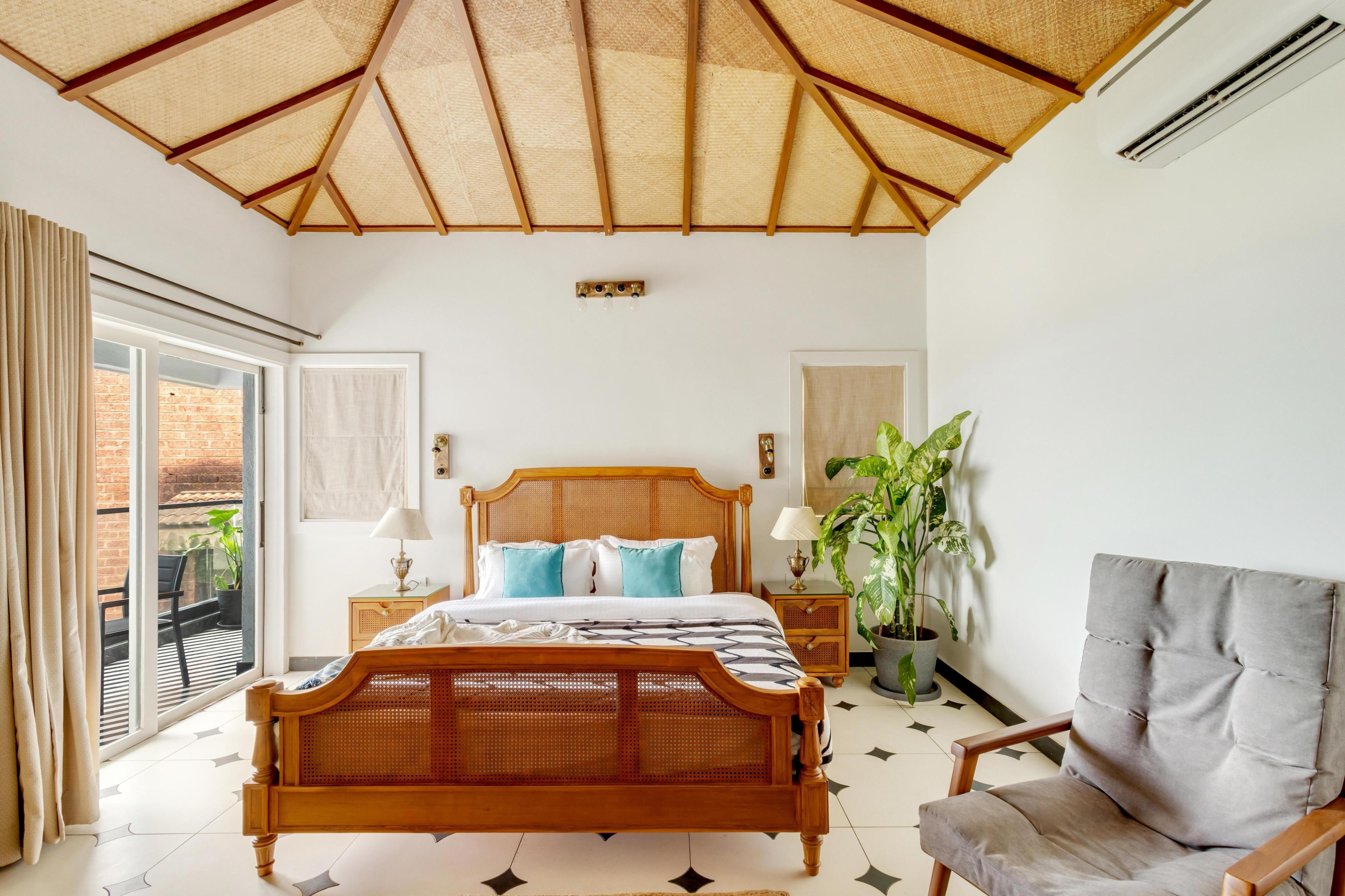 Rainforest Milroc 6 bhk Luxury Villa