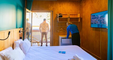 The People Les 2 Alpes Room Type - Double or Twin Room with a balcony