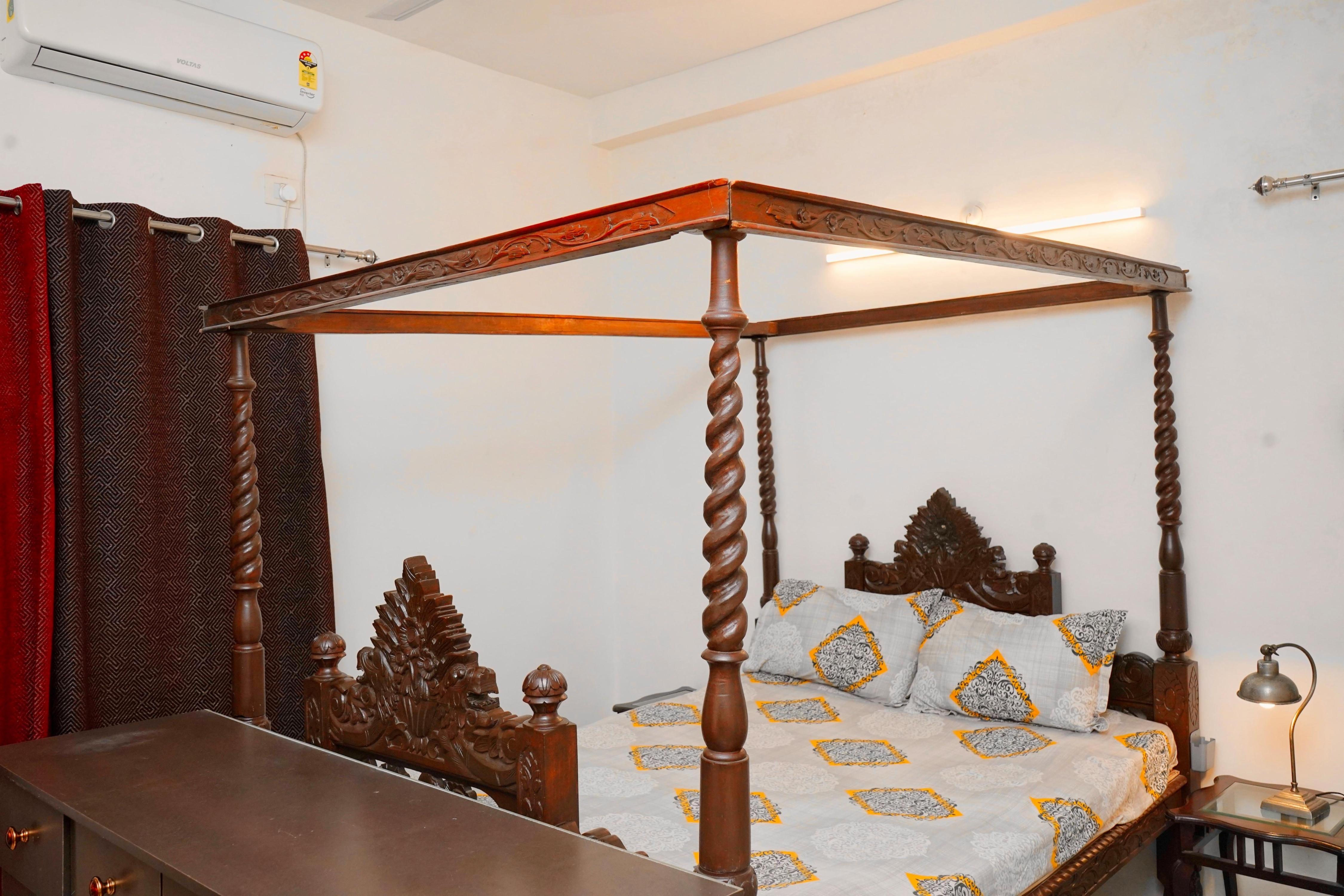 Forest Nook | Charming mountain view 2BHK - Tap to explore photos