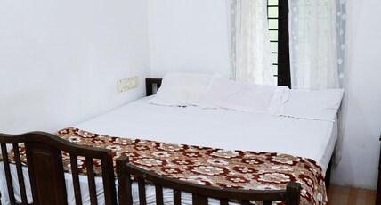 Tonys Heritage Villa Room Type - Deluxe AC Room