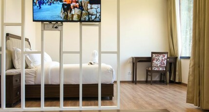 Hotel Melcome Room Type - Luxury Himalayan View (With Balcony)