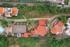 Redwoods resort and hotel