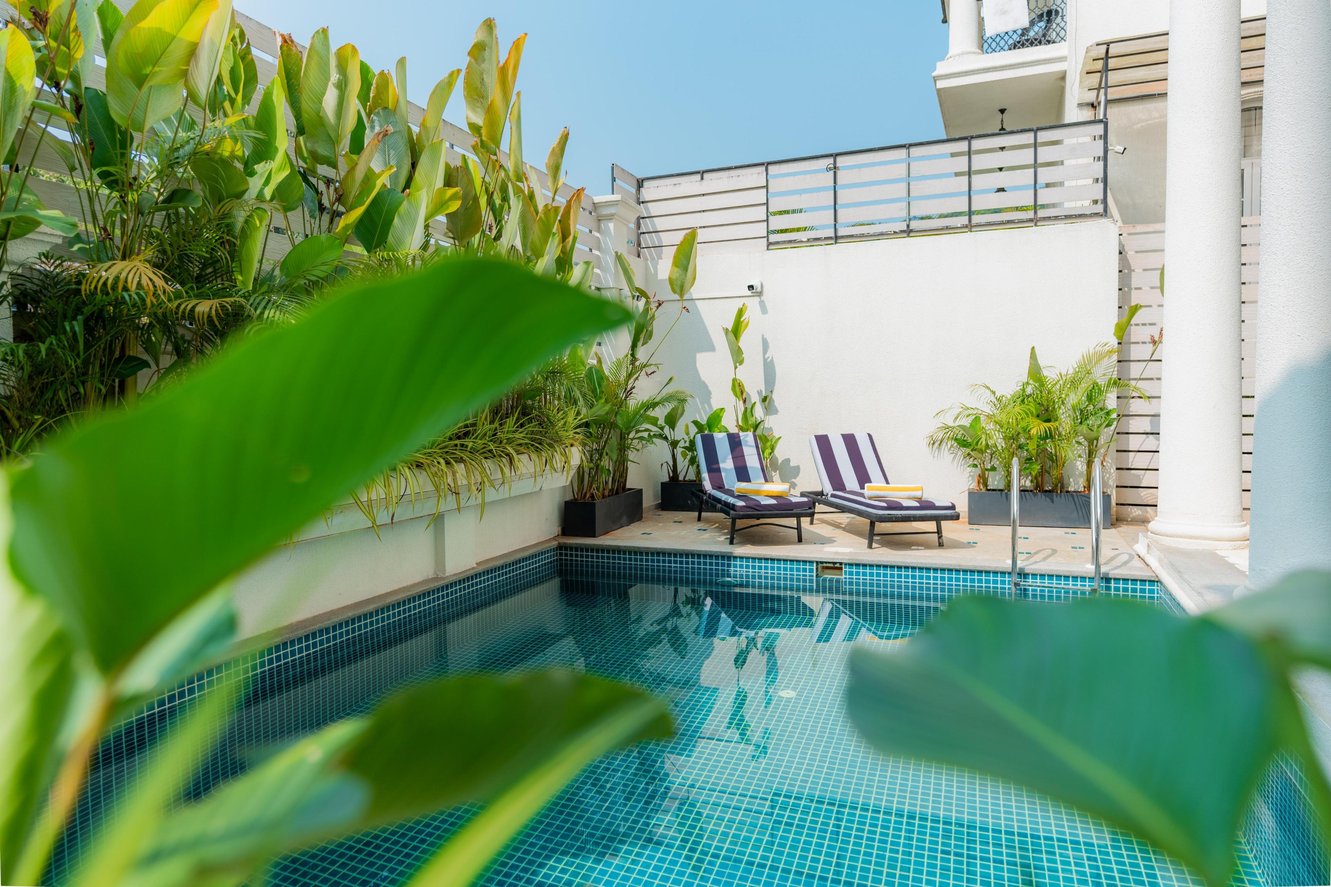 ELIVAAS Prive YashGeet 4BHK Villa with Pvt Pool & Jacuzzi - Tap to explore photos