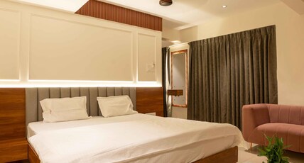 Majestic Inn Room Type - Family Room