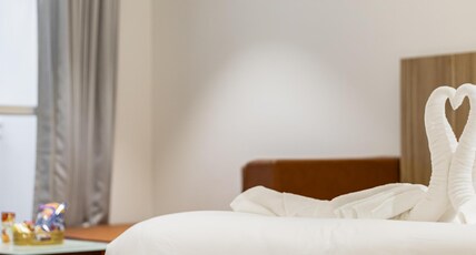 Akoya Business Hotel Whitefield Room Type - Executive King Room with Balcony
