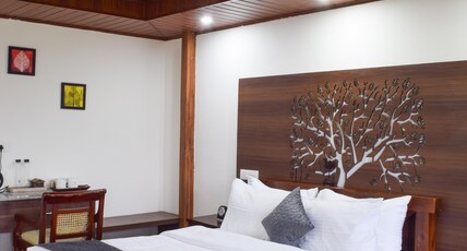 Ibex Resorts, Valparai (Tale Rock ) Room Type - Deluxe Room Mountain View