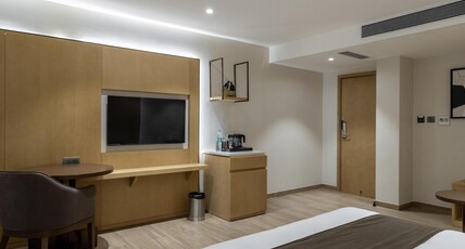 Hotel Trikaay Room Type - Premium Room