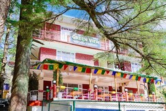 Green view Rooms and Restaurant near Bhagsu waterfall