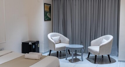 Hotel Royal Comfort Room Type - Suite Room