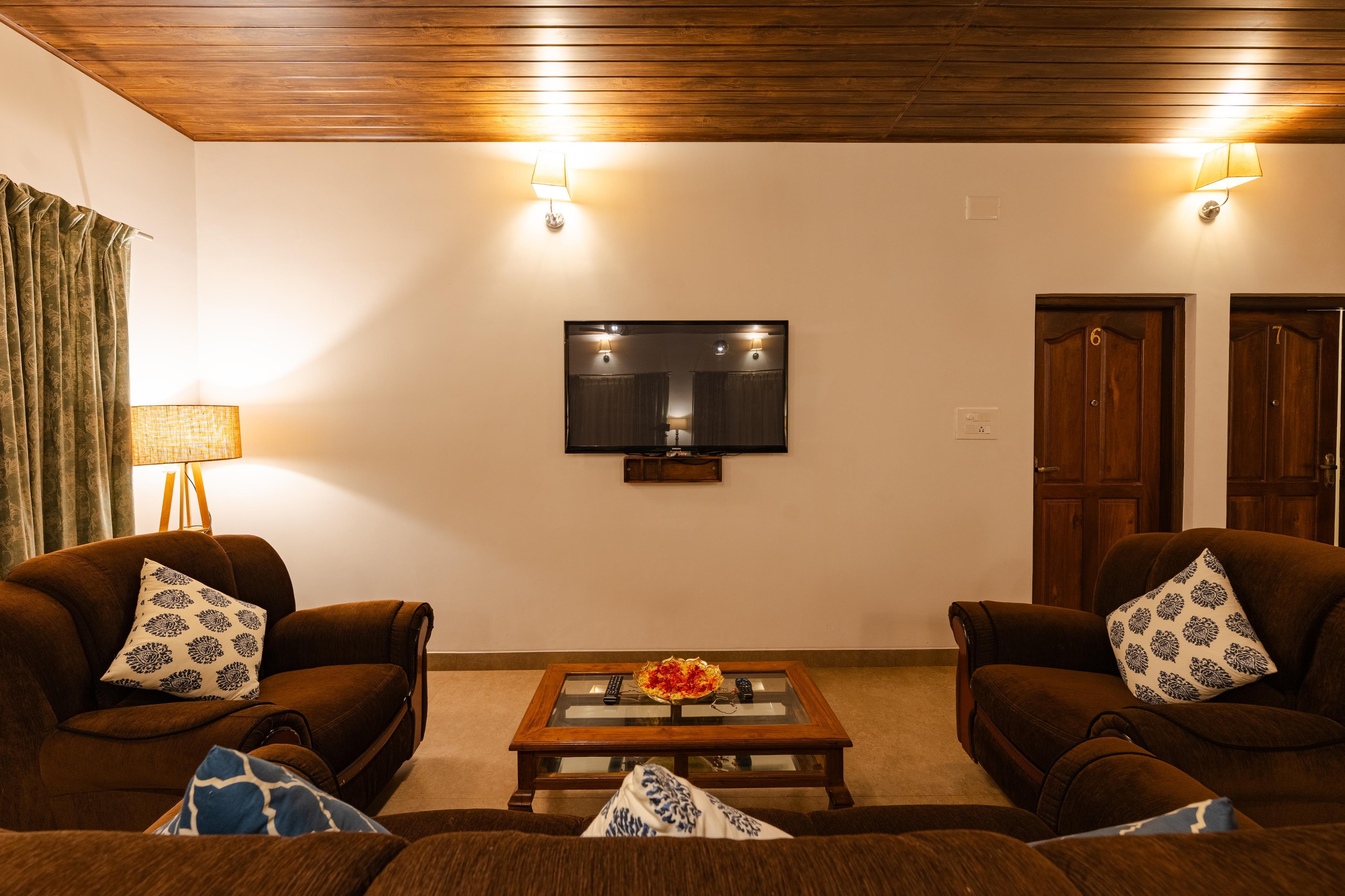 Elegant homestay - Tap to explore photos