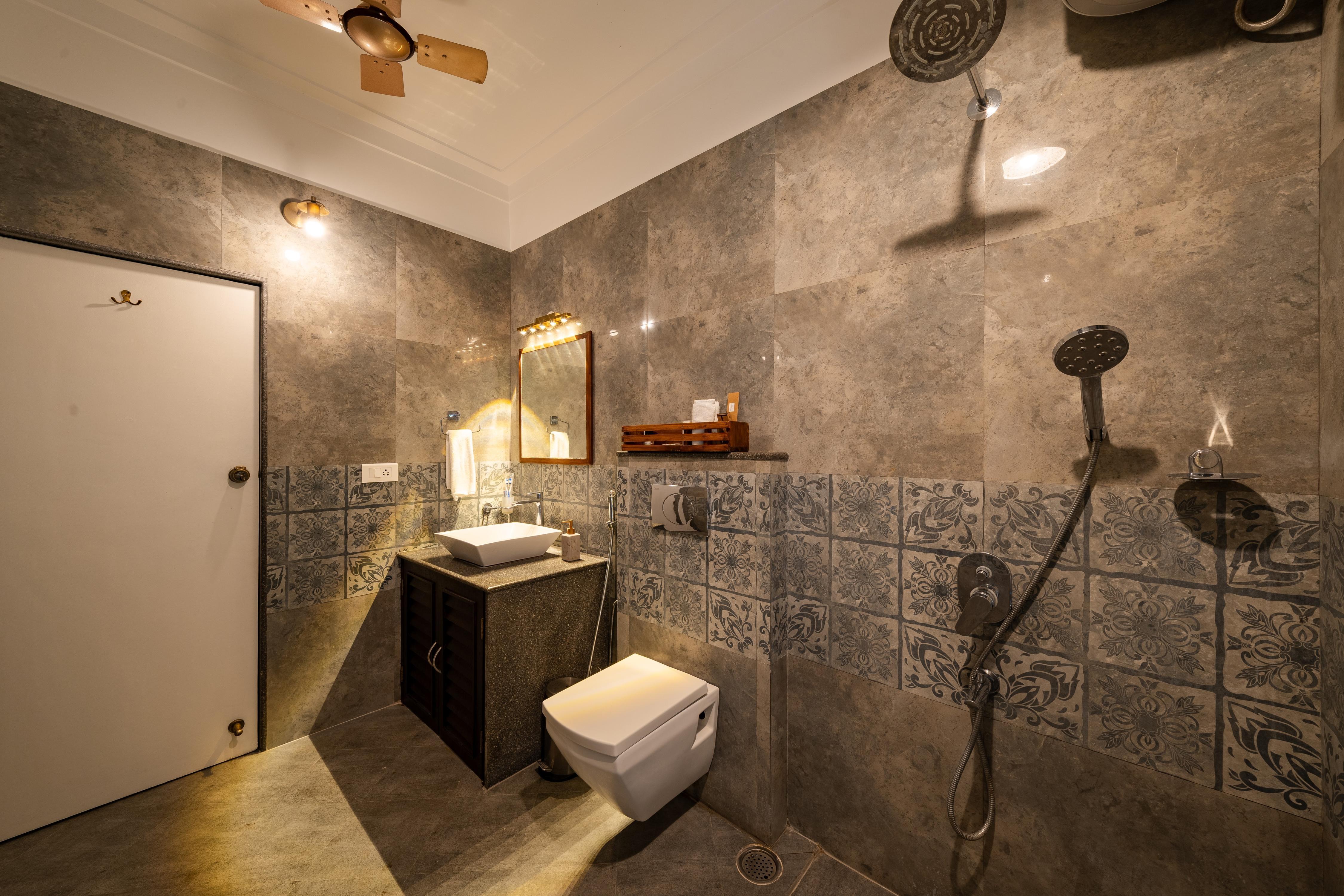 Elegant homestay - Tap to explore photos