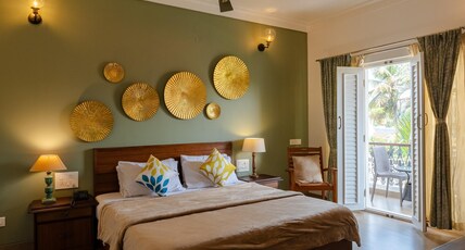 Elegant homestay Room Type - Premium room with balcony
