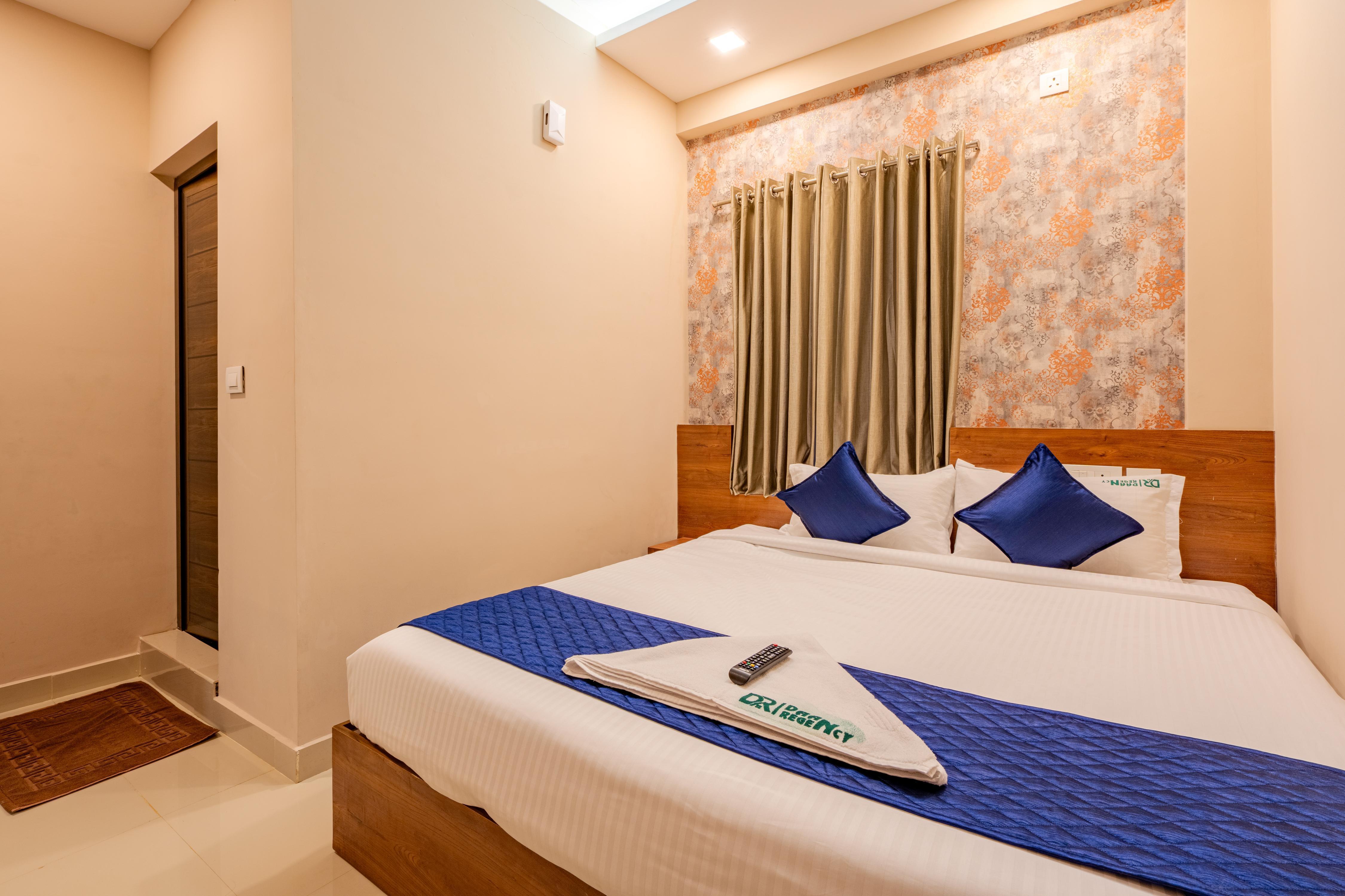 Yaad Residency Room Type - Economy Double Room