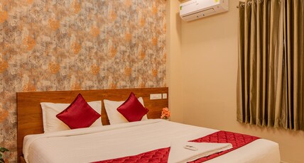 Yaad Residency Room Type - Deluxe Double Room