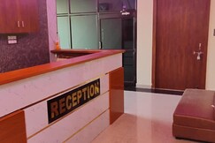 The Royal Sagar Hotel & BAR