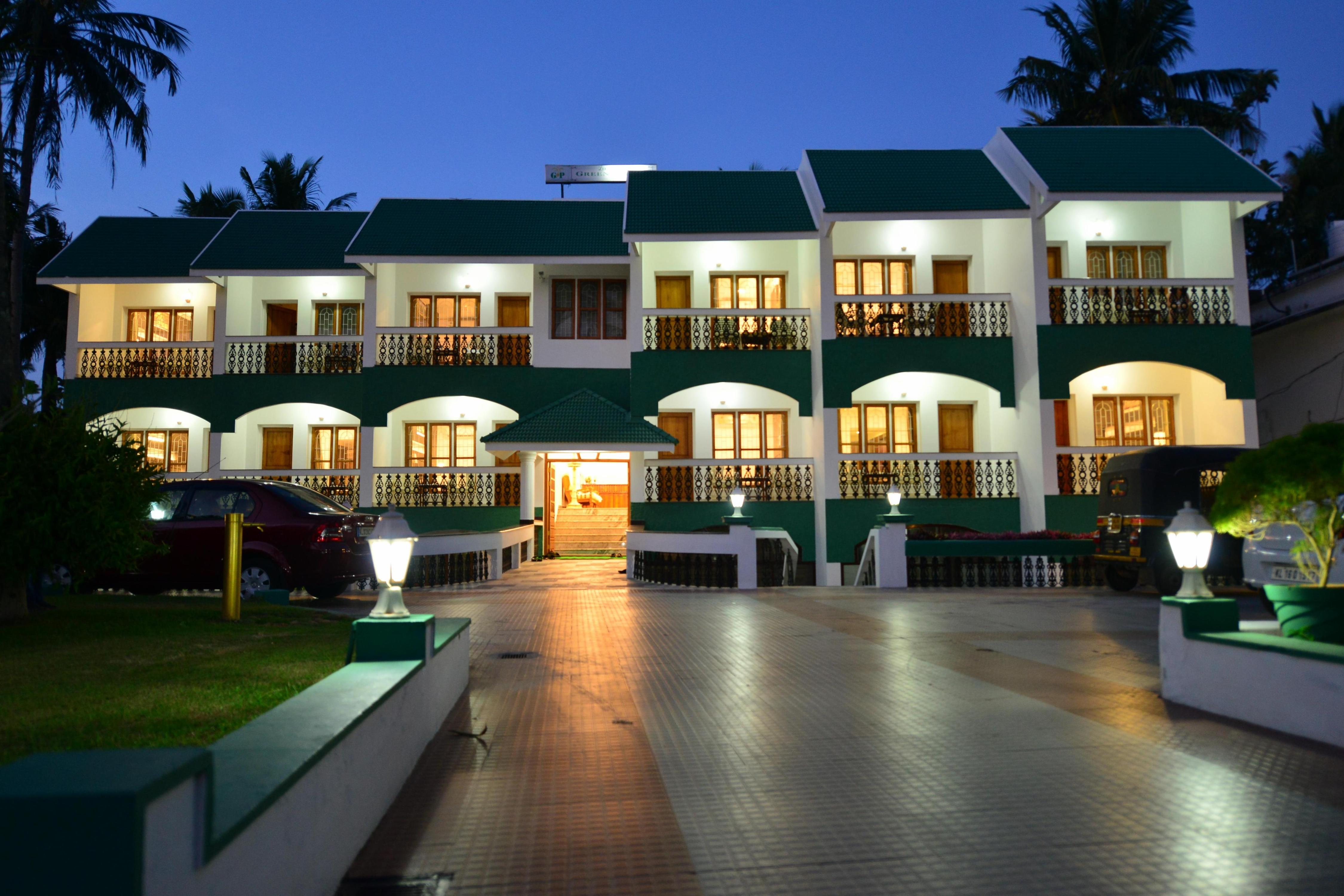 Hotel Green Palace - Tap to explore photos